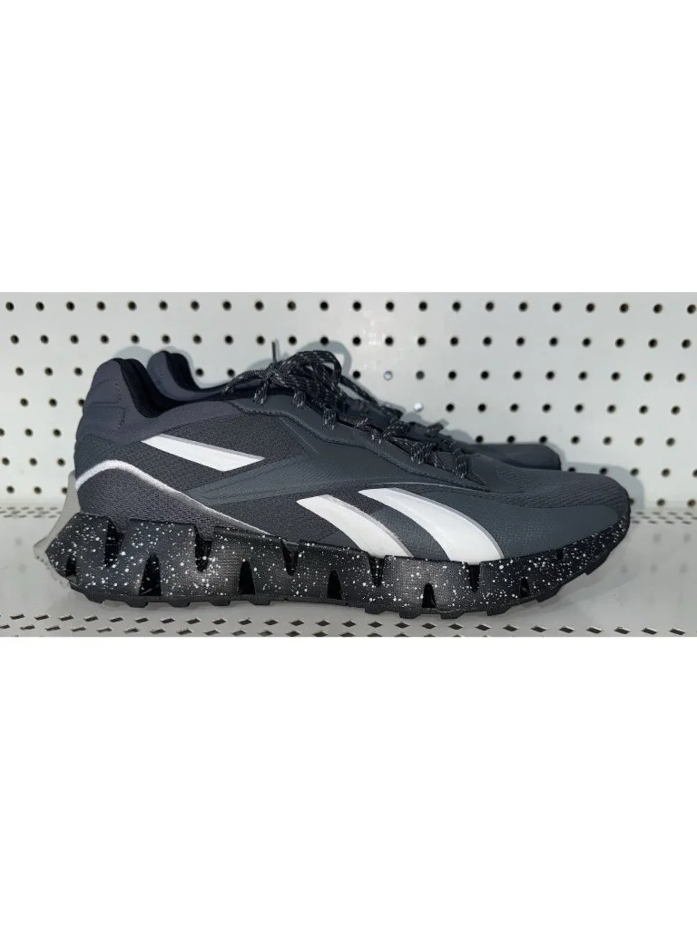 Reebok Zig Dynamica 4 Adventure Mens Athletic Running Shoes Size 11 Gray Black